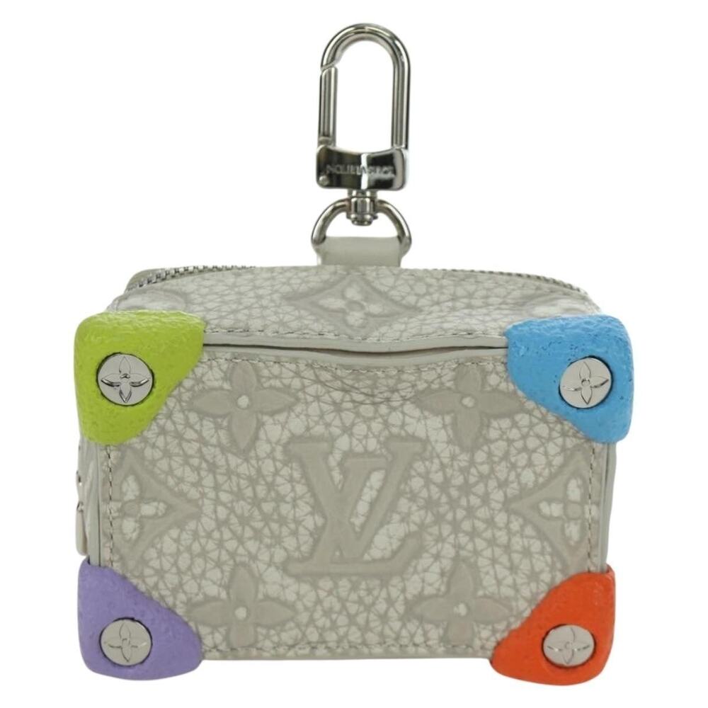 Louis Vuitton Monogram Taurillon Climbing Pouch Gray